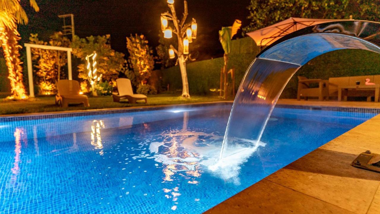 Villa Atlas Muhafazakar Havuzlu, Mustakil Genis Bahceli Sapanca Exterior photo