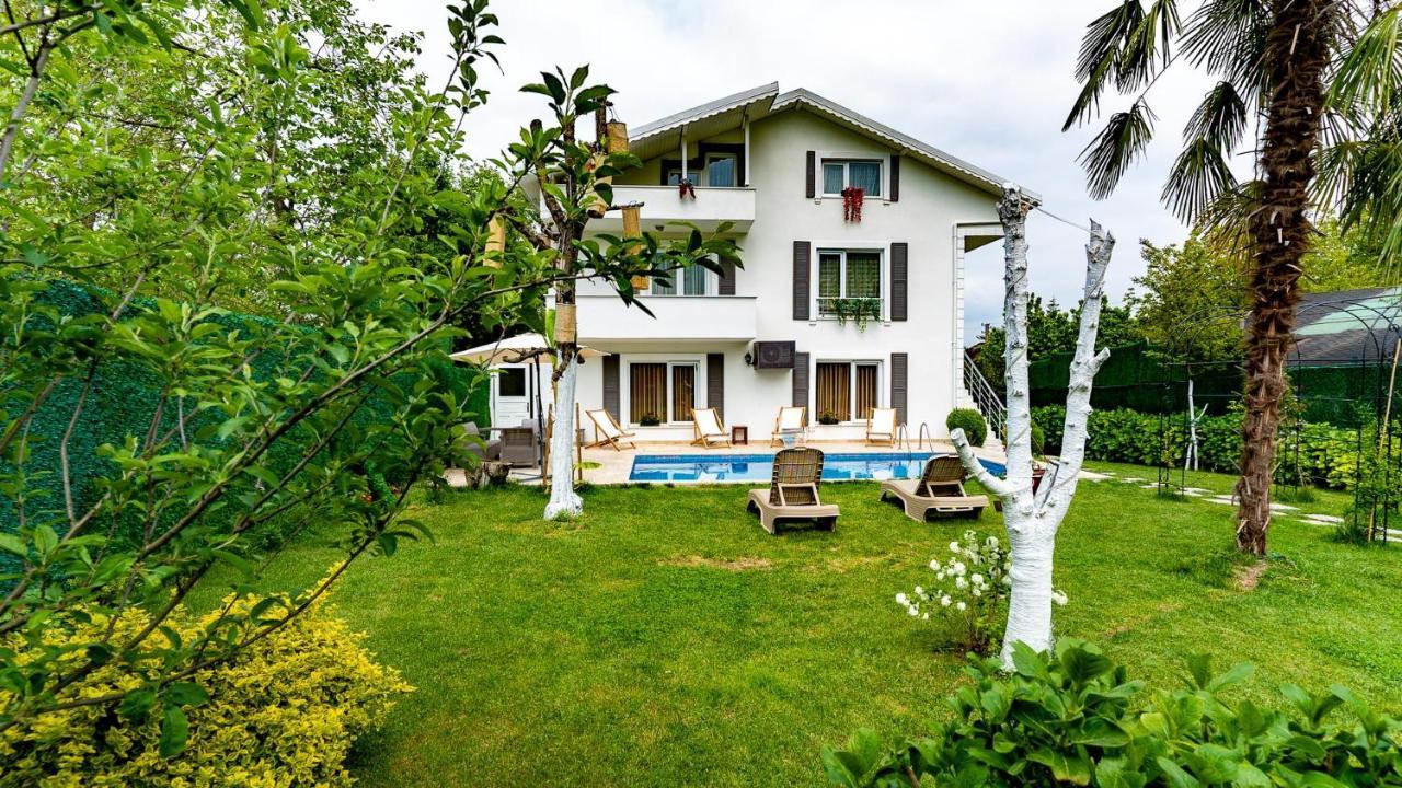 Villa Atlas Muhafazakar Havuzlu, Mustakil Genis Bahceli Sapanca Exterior photo