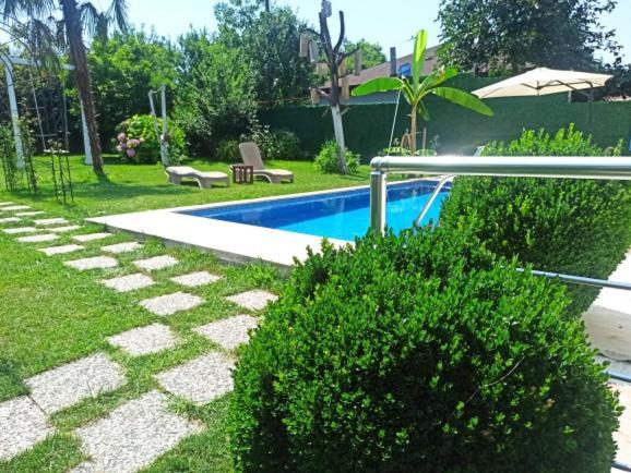 Villa Atlas Muhafazakar Havuzlu, Mustakil Genis Bahceli Sapanca Exterior photo